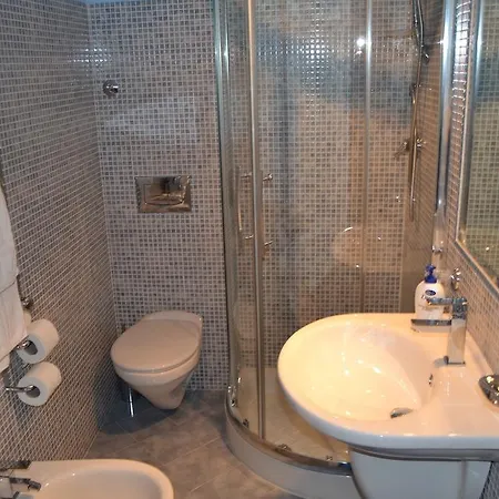 לינה וארוחת בוקר Casa Mare 3*